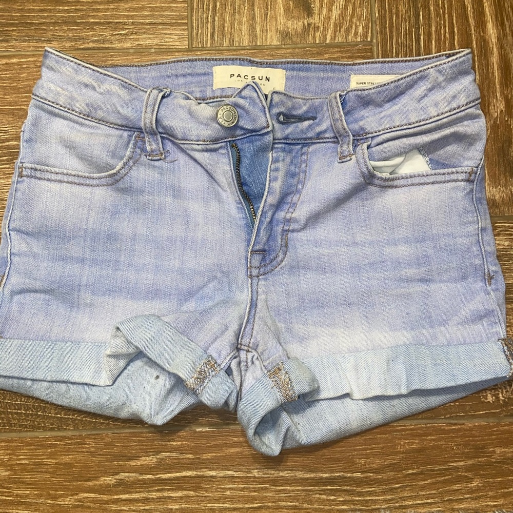 Pacsun Super Stretch Shortie Shorts. Size 24